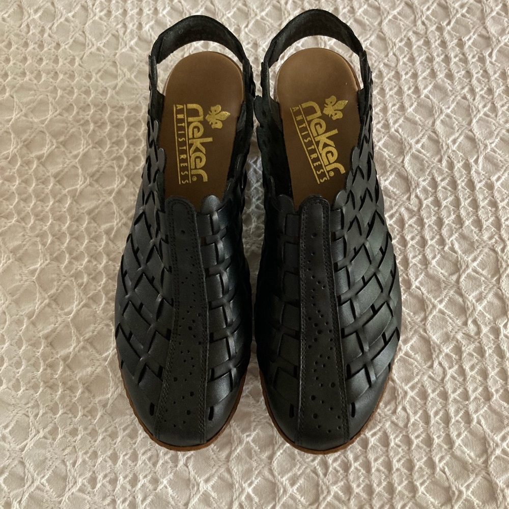 Rieker slingback shoes Size 8 Womens New without box